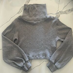 Crop turtle neck sweater